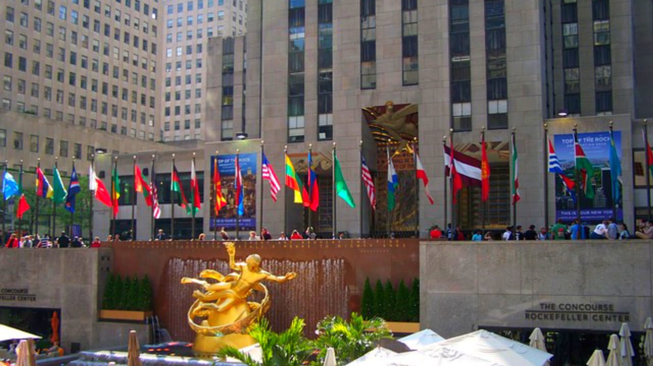 When Do They Light the Tree in Rockefeller Center